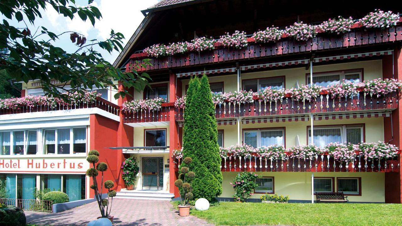 Hotel Haus Hubertus Bad Peterstal-Griesbach Esterno foto