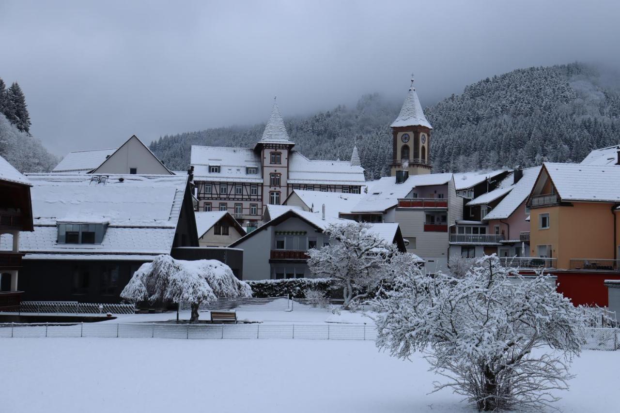 Hotel Haus Hubertus Bad Peterstal-Griesbach Esterno foto